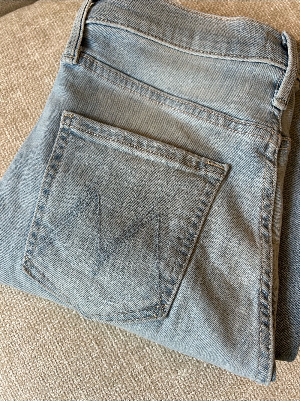 Mother the Tripper Ankle Fray Sz 25 Light Wash Denim
